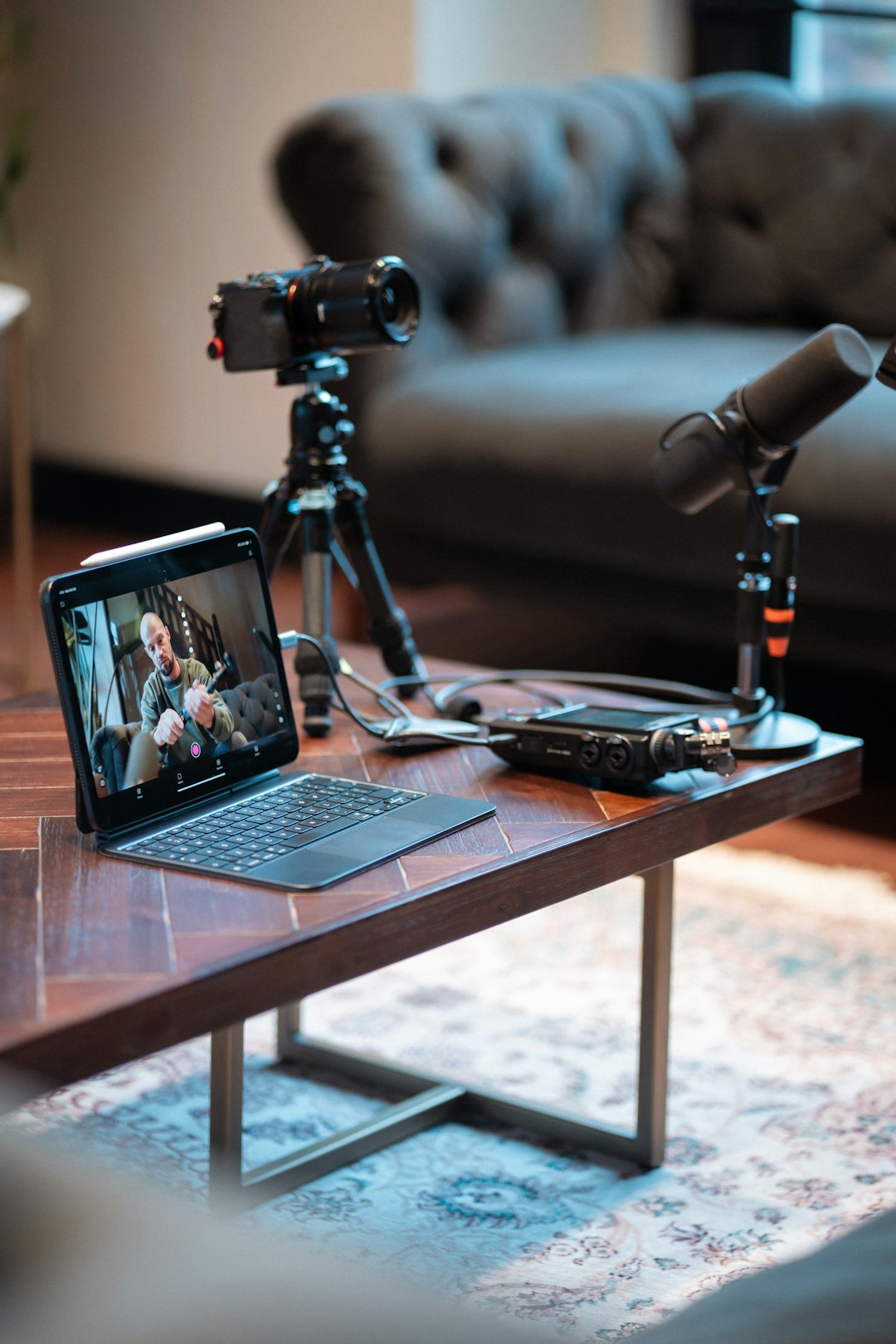 about-01 Shot in the Detail studio while recording a professional podcast. Detail makes it easy to record and share professional video podcasts — all in one app.